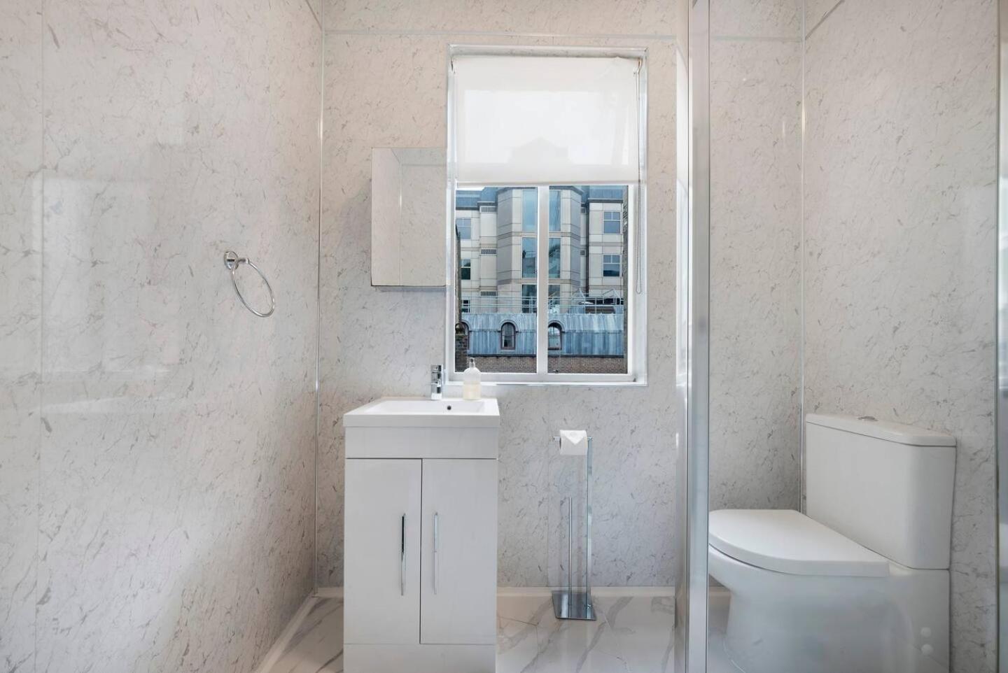 2 Bed Piccadilly Apartment 3 London Exterior photo